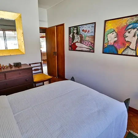 Apartment Large Portuguese